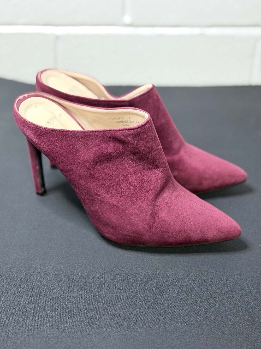 Anne Michelle STEPPUP-11 Pointed Toe Stiletto Mules - Picture 2 of 6
